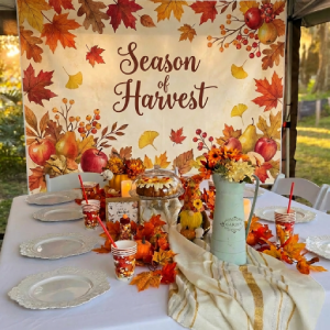 Customize the theme and background of the event.